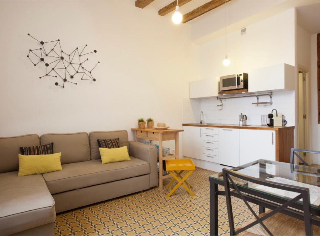 Borrell - Near Ramblas Appartement